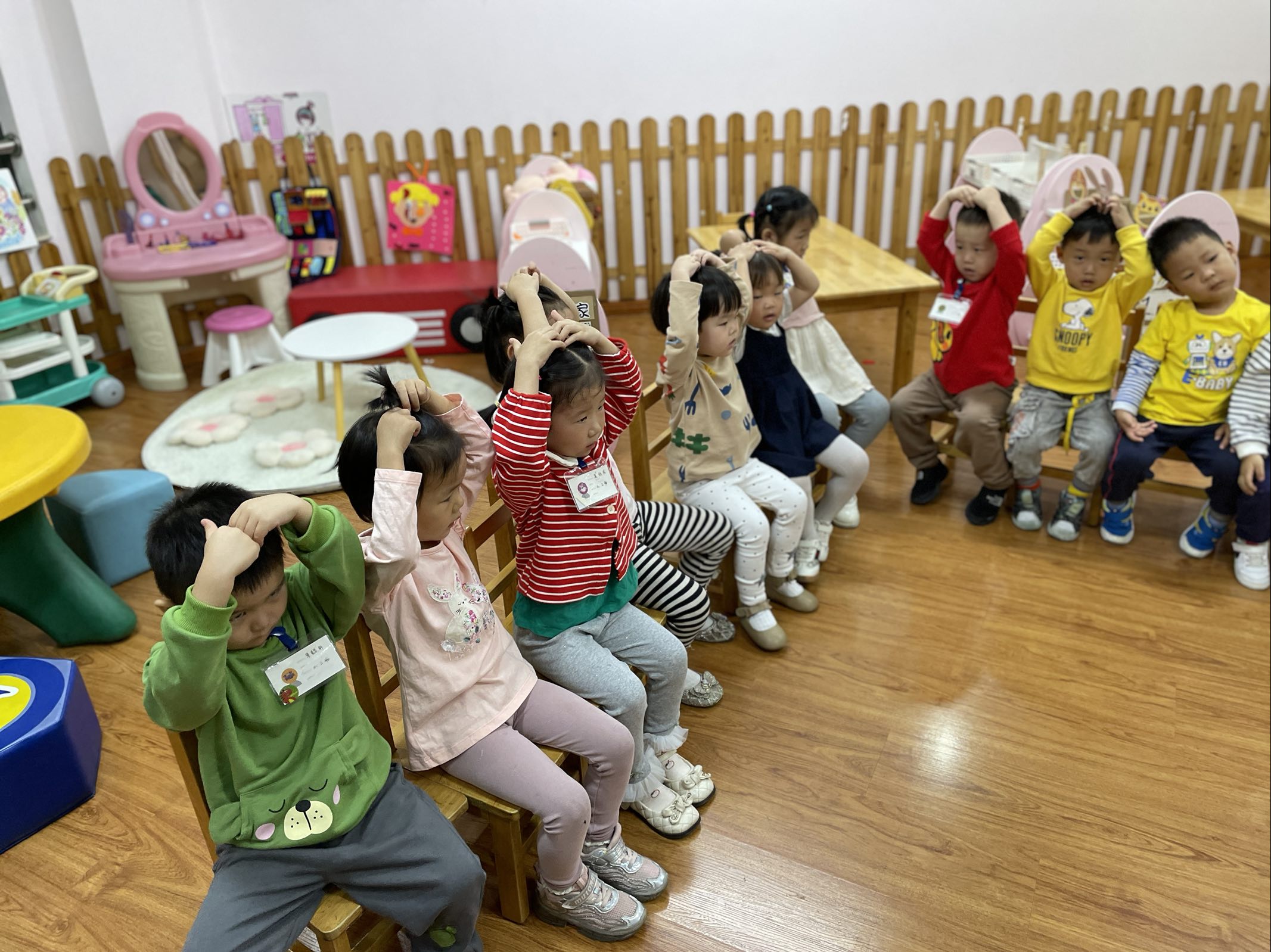 F90A8213-CB97-40DB-B1B6-A5000C003F46_hd.jpg